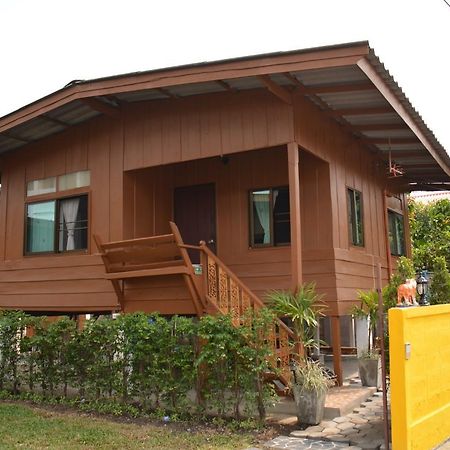Cozy Stay In Old Town Chiang Mai Exterior photo